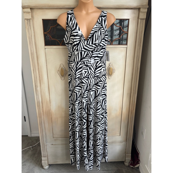 NWT Clara SunWoo Signature Jumpsuit - Leaf Stripe | Size Large - Picture 2 of 12